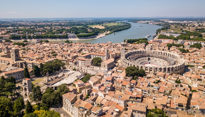 arles-provence